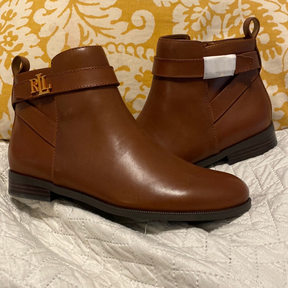 Lauren by Ralph Lauren Bonne boots in Deep Saddle Tan size 9B